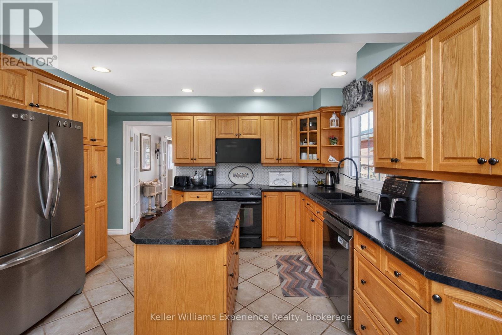 933 Playfair Road, Midland, Ontario  L4R 4X9 - Photo 12 - S13034258