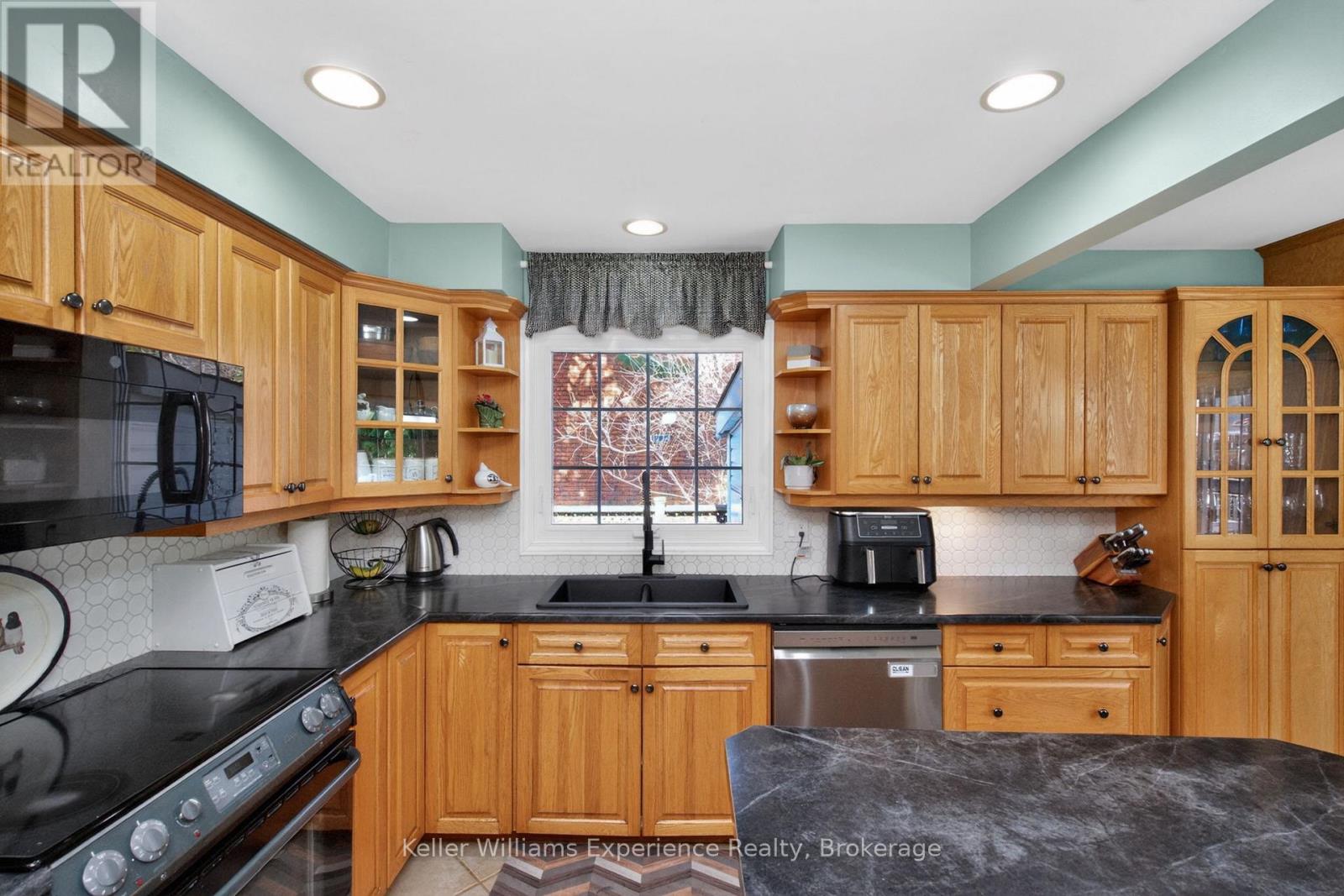 933 Playfair Road, Midland, Ontario  L4R 4X9 - Photo 16 - S13034258