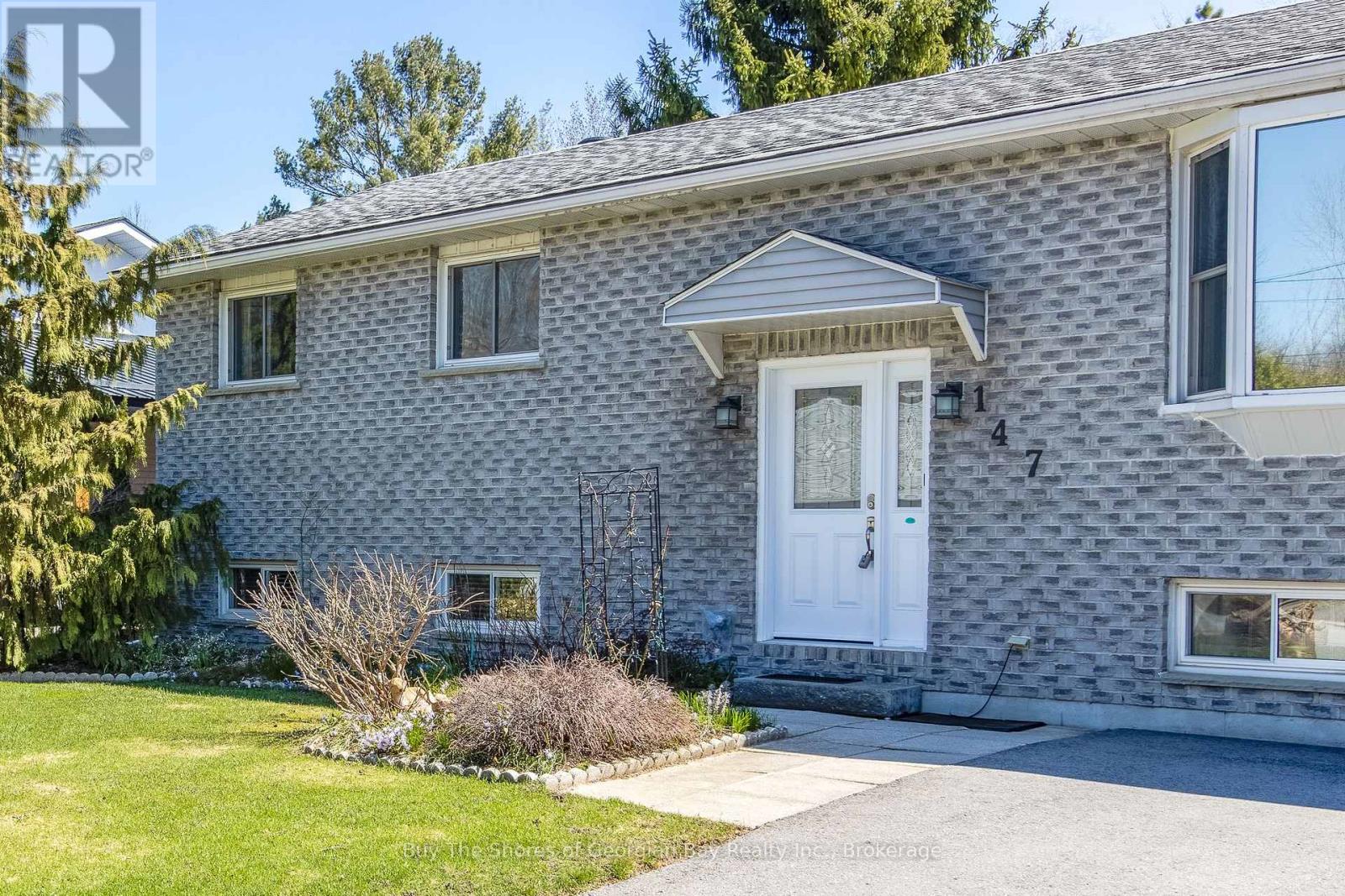 147 Lumber Road, Tay (Victoria Harbour), Ontario  L0K 2A0 - Photo 49 - S13034556