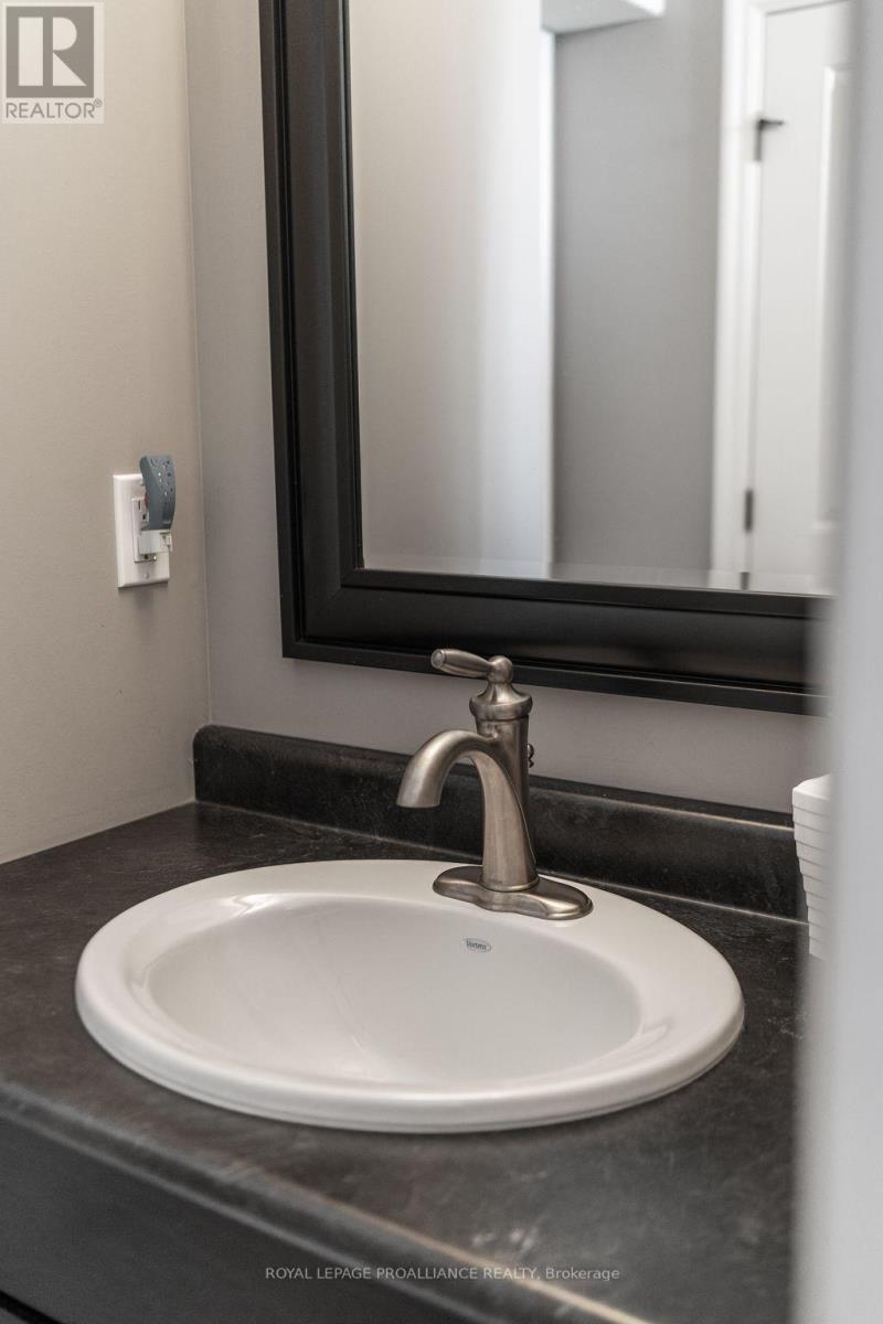 3 Cortland Crescent, Quinte West, Ontario  K8V 0E9 - Photo 31 - X13034668