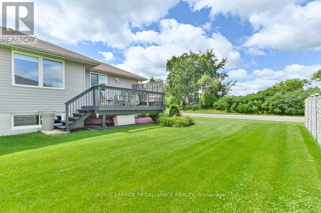 3 Cortland Crescent, Quinte West, Ontario  K8V 0E9 - Photo 33 - X13034668