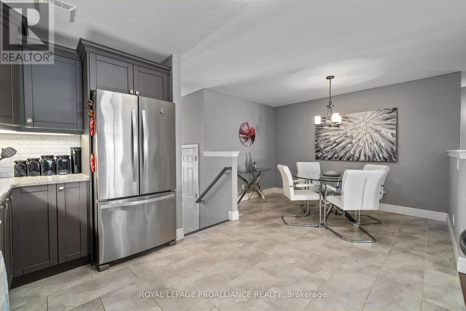 3 Cortland Crescent, Quinte West, Ontario  K8V 0E9 - Photo 7 - X13034668