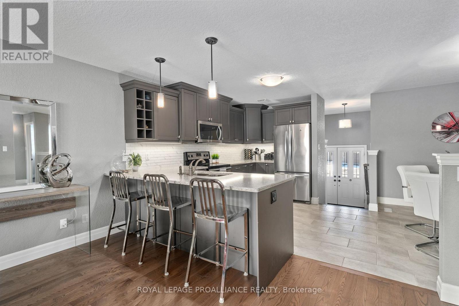 3 Cortland Crescent, Quinte West, Ontario  K8V 0E9 - Photo 8 - X13034668