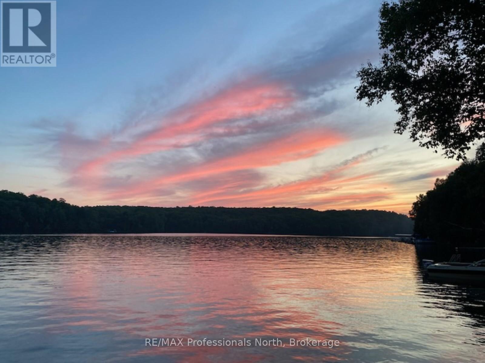 1025 Manitou Road, Dysart Et Al, Ontario  K0M 1S0 - Photo 2 - X13034270