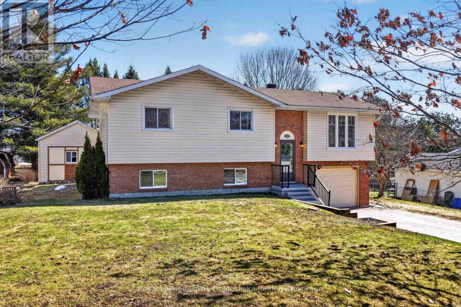 53 Paget Street, Sundridge, Ontario  P0A 1Z0 - Photo 2 - X13034406