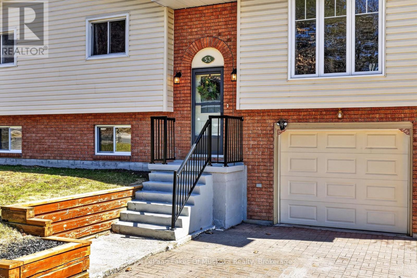 53 Paget Street, Sundridge, Ontario  P0A 1Z0 - Photo 3 - X13034406