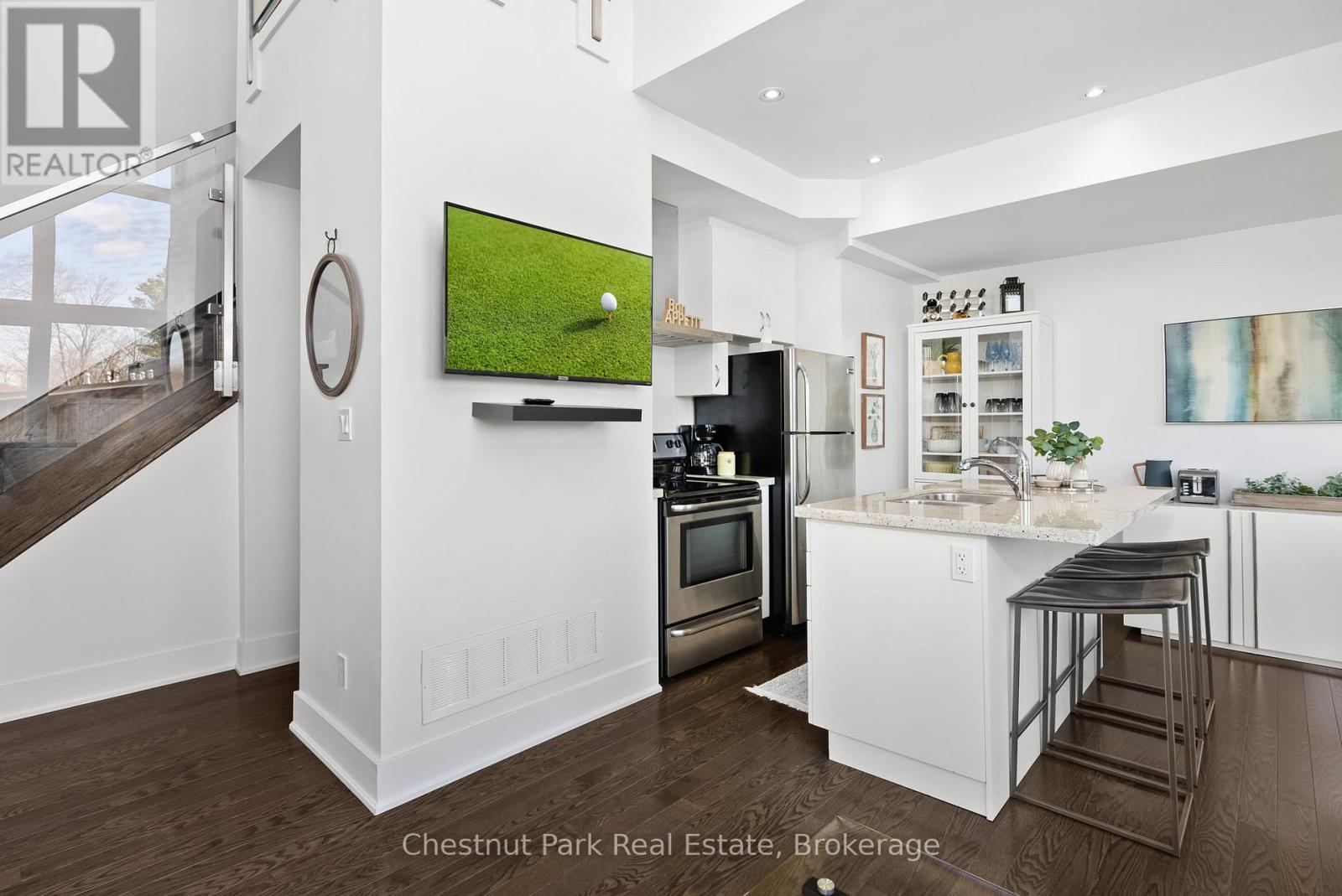 20 Carrick Trail, Gravenhurst, Ontario  P1P 1A0 - Photo 6 - X13034558