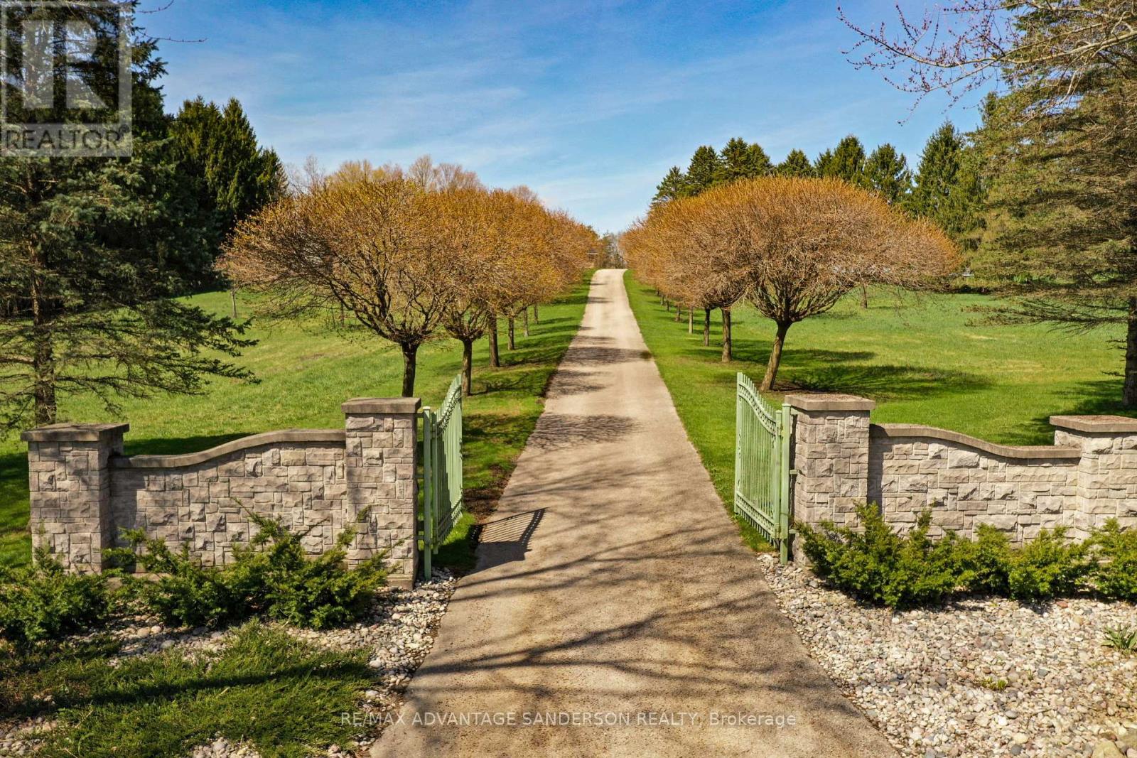 15060 Nine Mile Road, Middlesex Centre, Ontario  N0M 2A0 - Photo 7 - X13034360