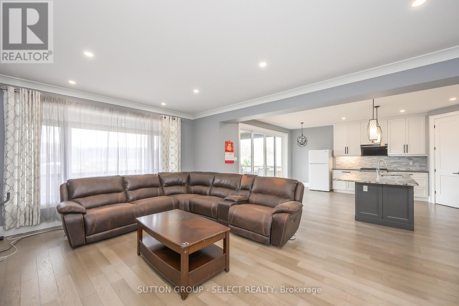 1796 Brayford Avenue, London South, Ontario  N6K 0H4 - Photo 7 - X13034372