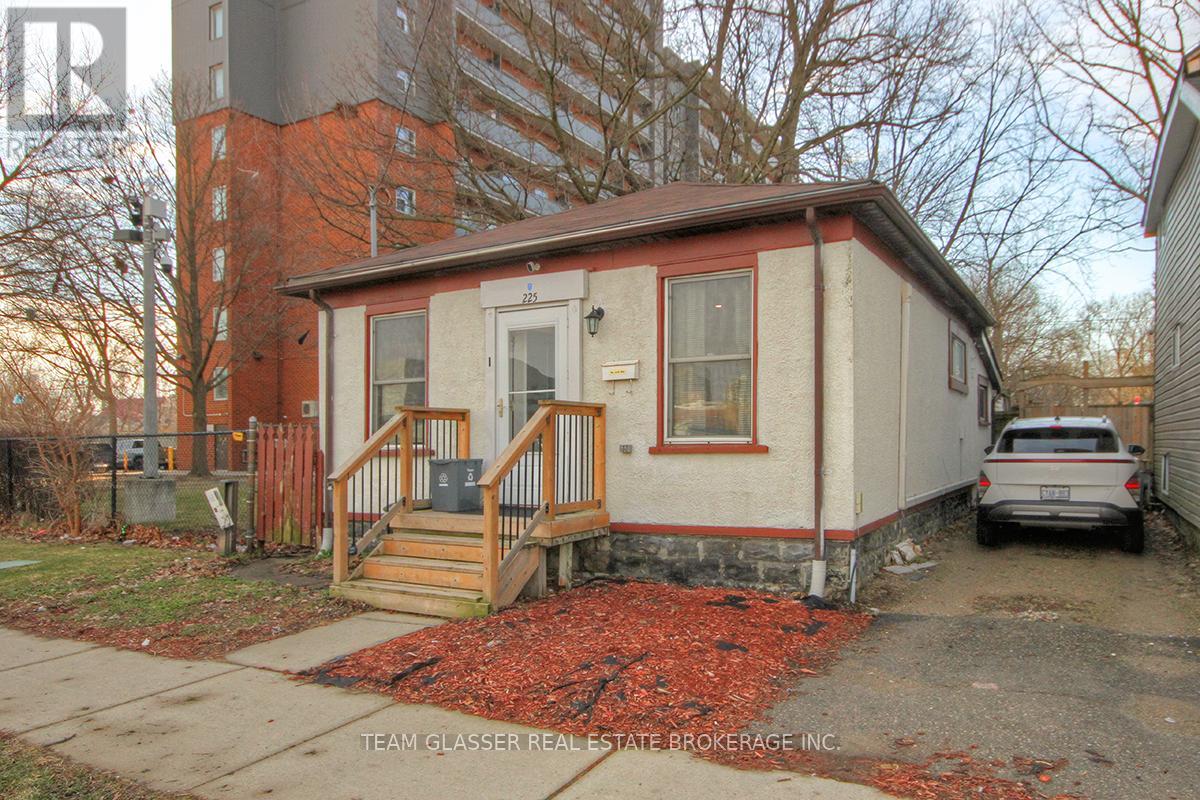 225 Simcoe Street, London East, Ontario  N6B 1J3 - Photo 2 - X13034554