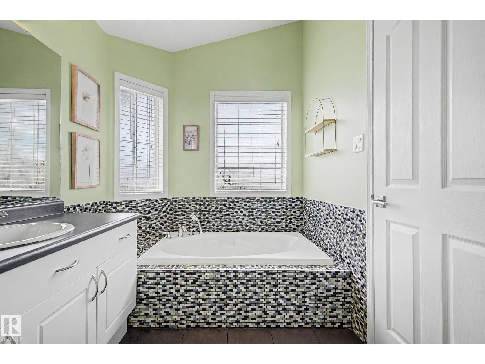 2056 Brennan Cr Nw, Edmonton, Alberta  T5T 6S4 - Photo 24 - E4483699