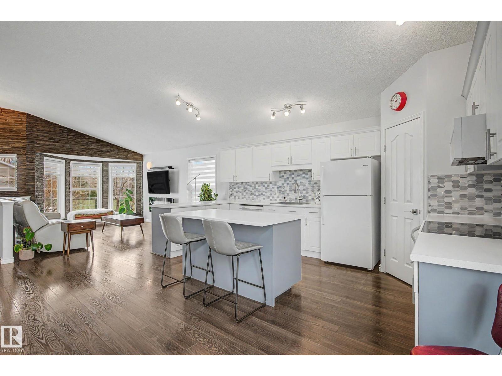 2056 Brennan Cr Nw, Edmonton, Alberta  T5T 6S4 - Photo 7 - E4483699