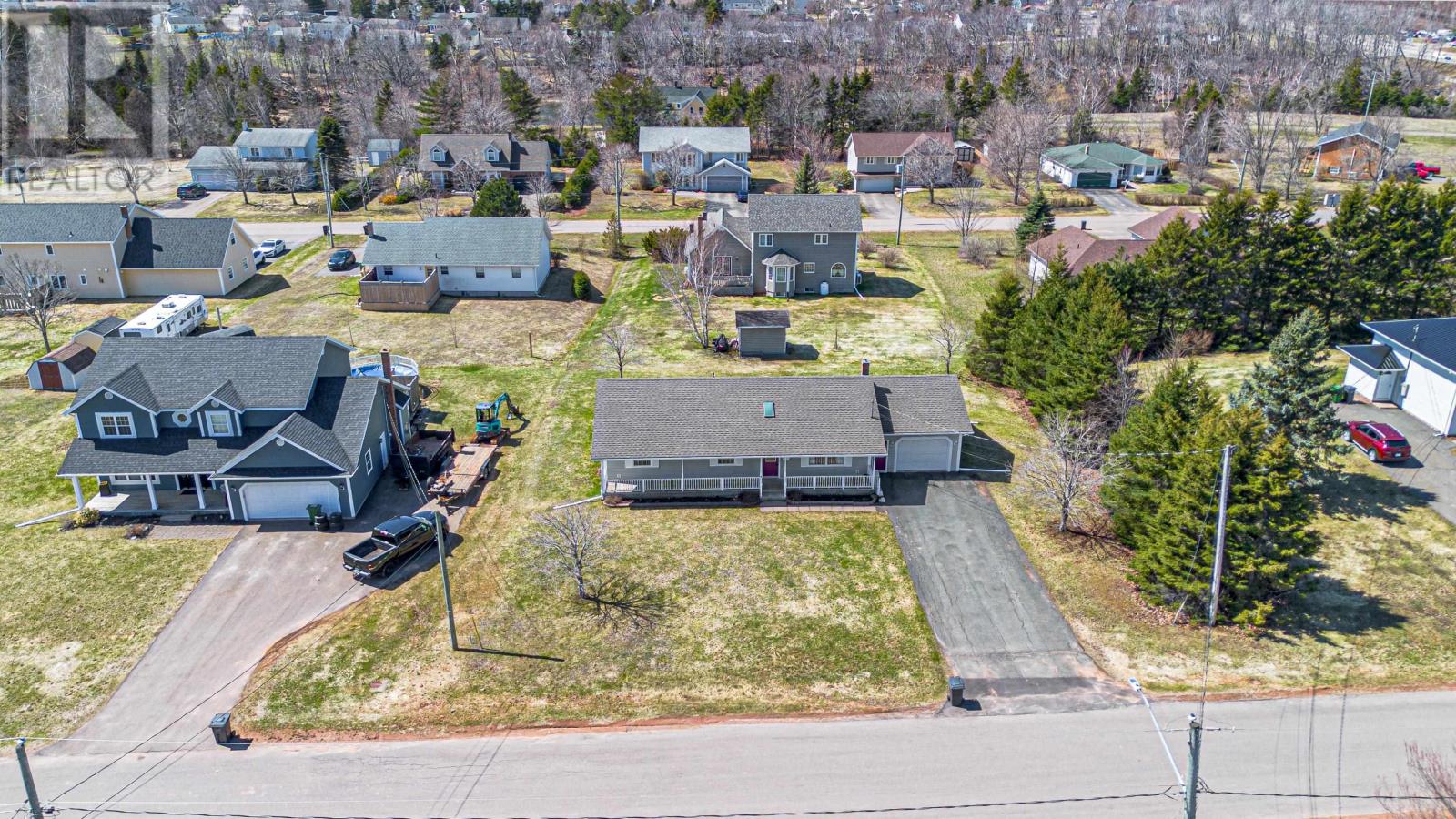 13 Cambridge Drive, Charlottetown, Prince Edward Island  C1C 1P1 - Photo 3 - 202602967