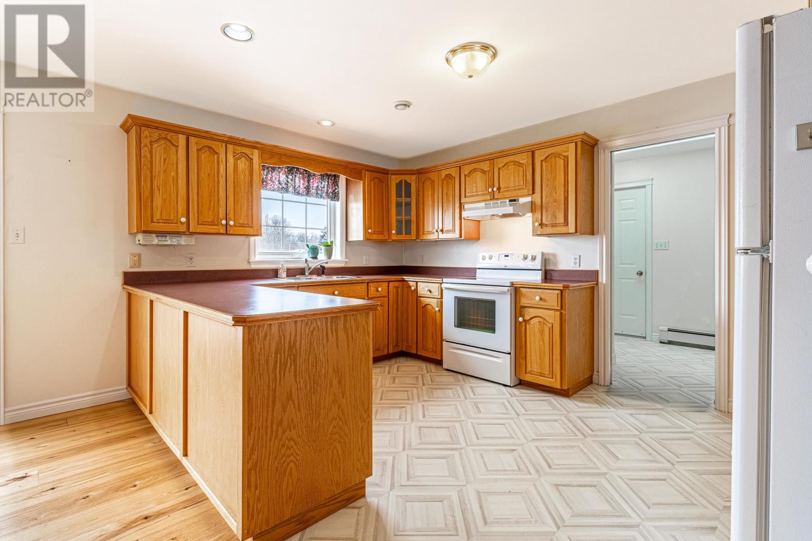 13 Cambridge Drive, Charlottetown, Prince Edward Island  C1C 1P1 - Photo 12 - 202602967