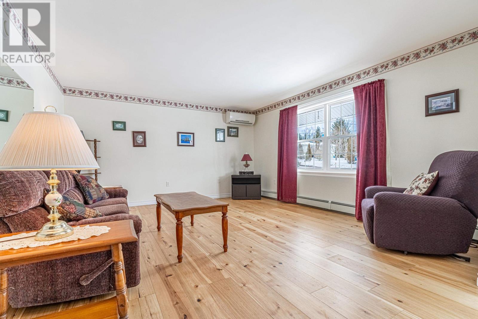 13 Cambridge Drive, Charlottetown, Prince Edward Island  C1C 1P1 - Photo 8 - 202602967