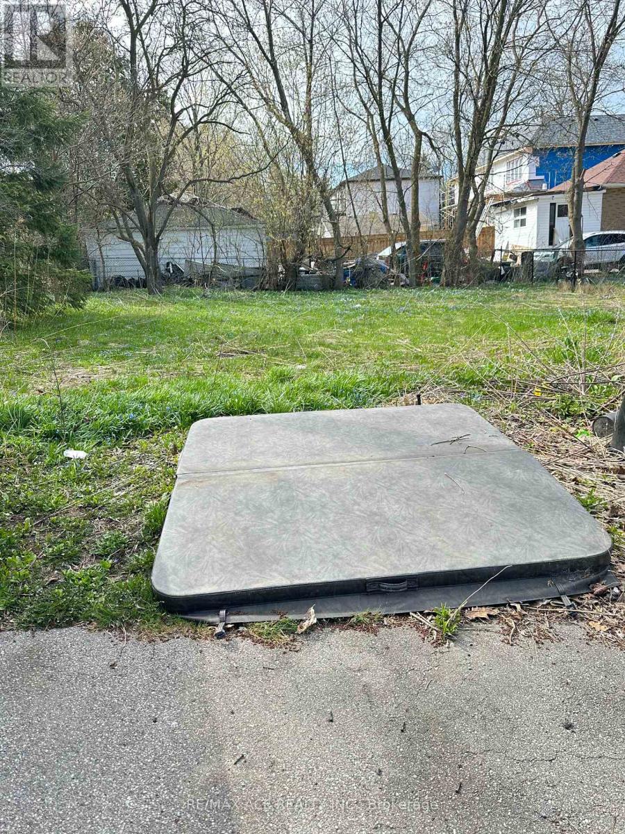 1 Martindale Road, Toronto, Ontario  M1M 2B6 - Photo 3 - E12998974