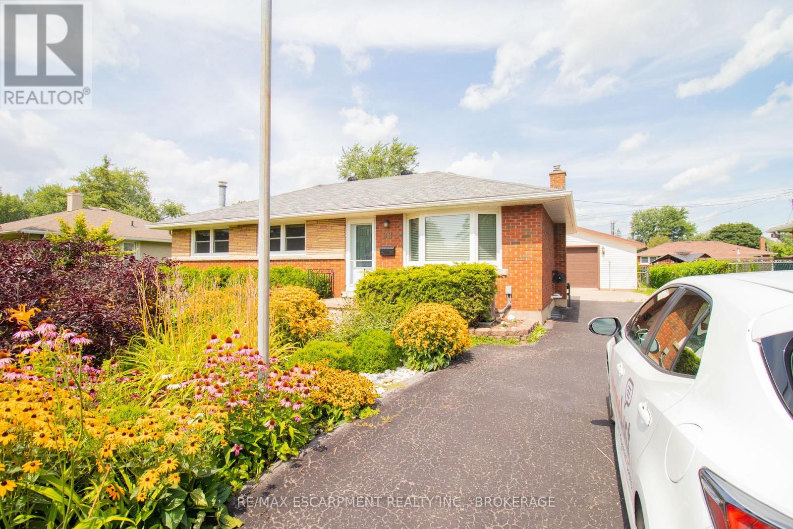 1 - 98 James Street E, Welland, Ontario  L3B 5M4 - Photo 1 - X13034316