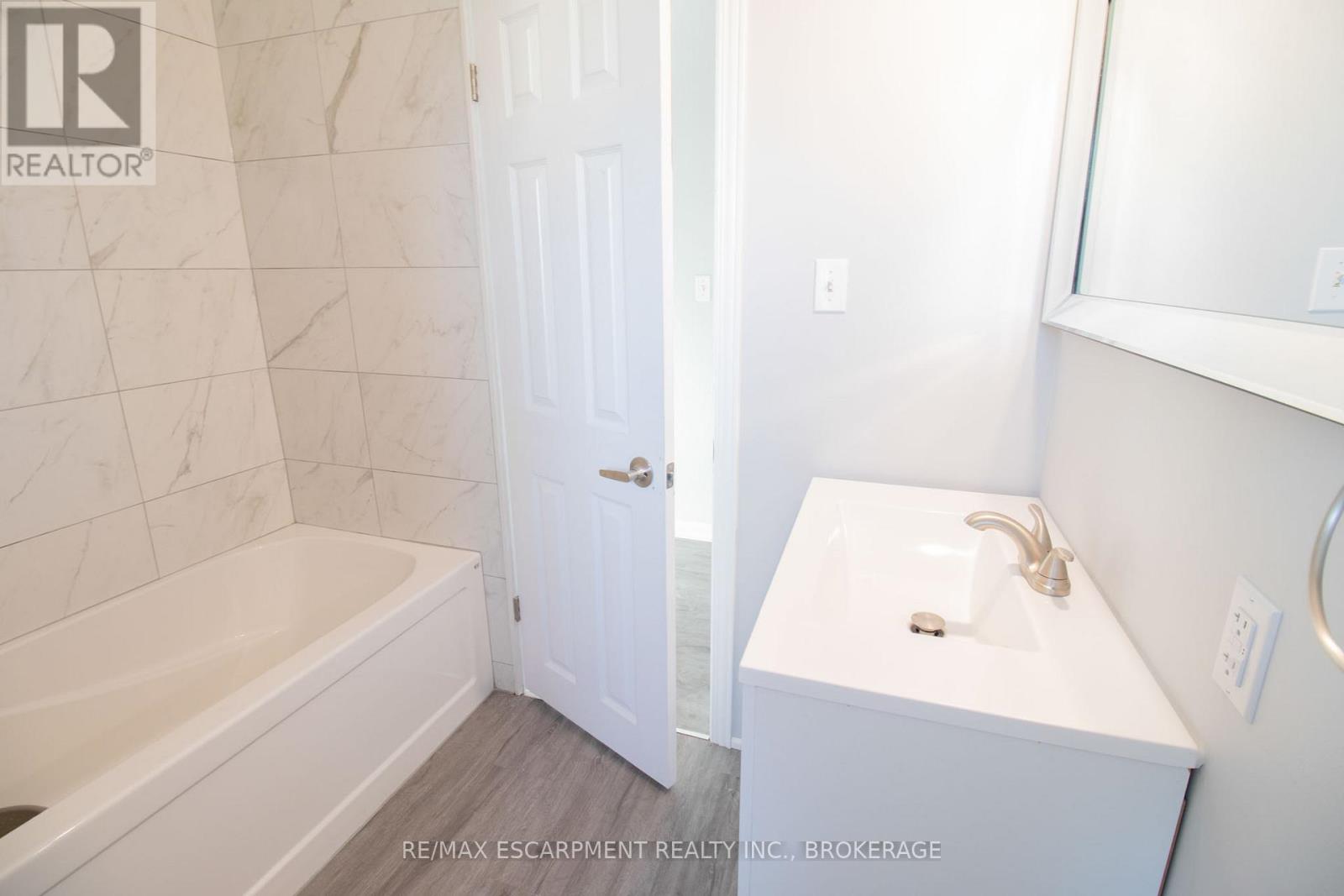 1 - 98 James Street E, Welland, Ontario  L3B 5M4 - Photo 16 - X13034316