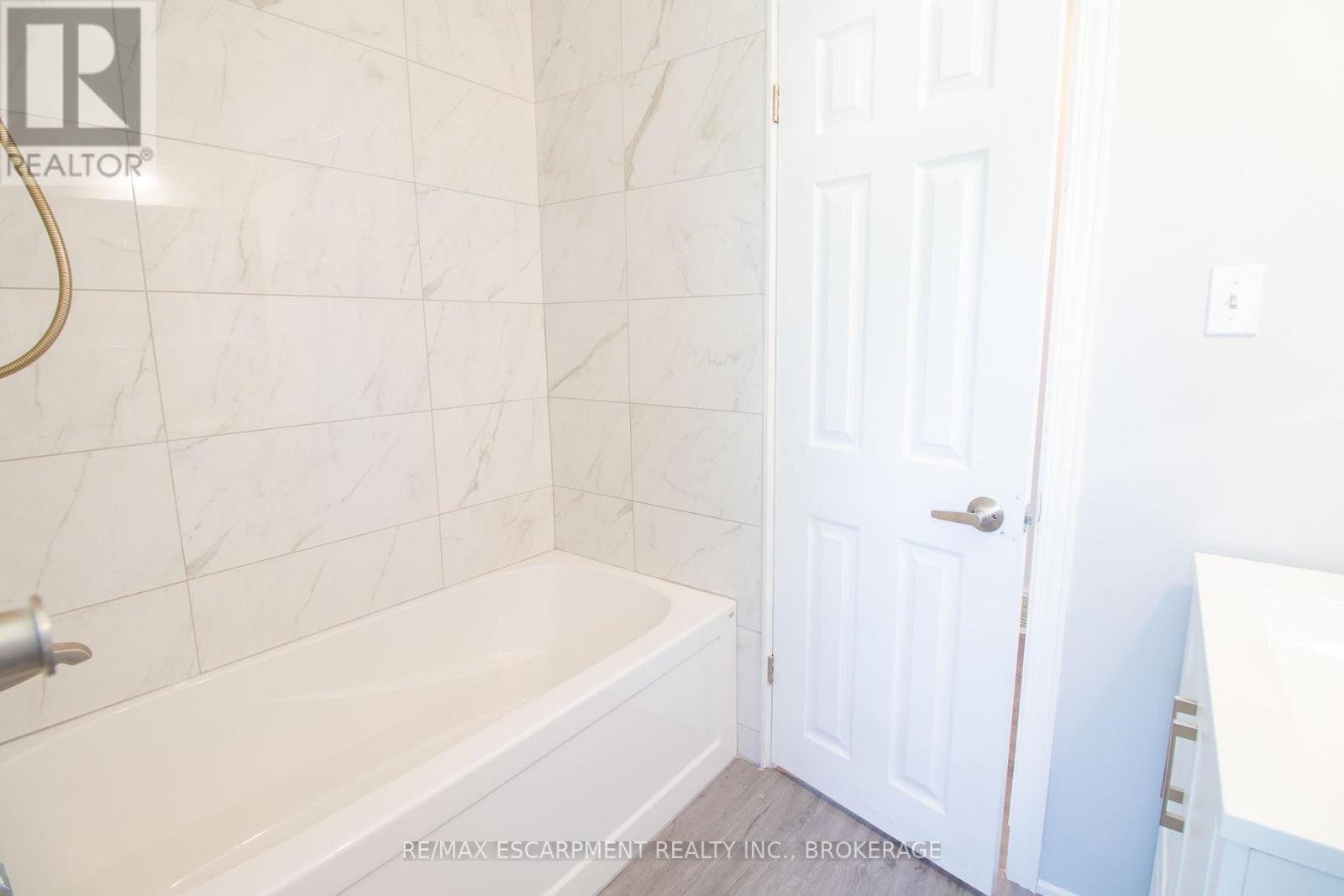 1 - 98 James Street E, Welland, Ontario  L3B 5M4 - Photo 17 - X13034316