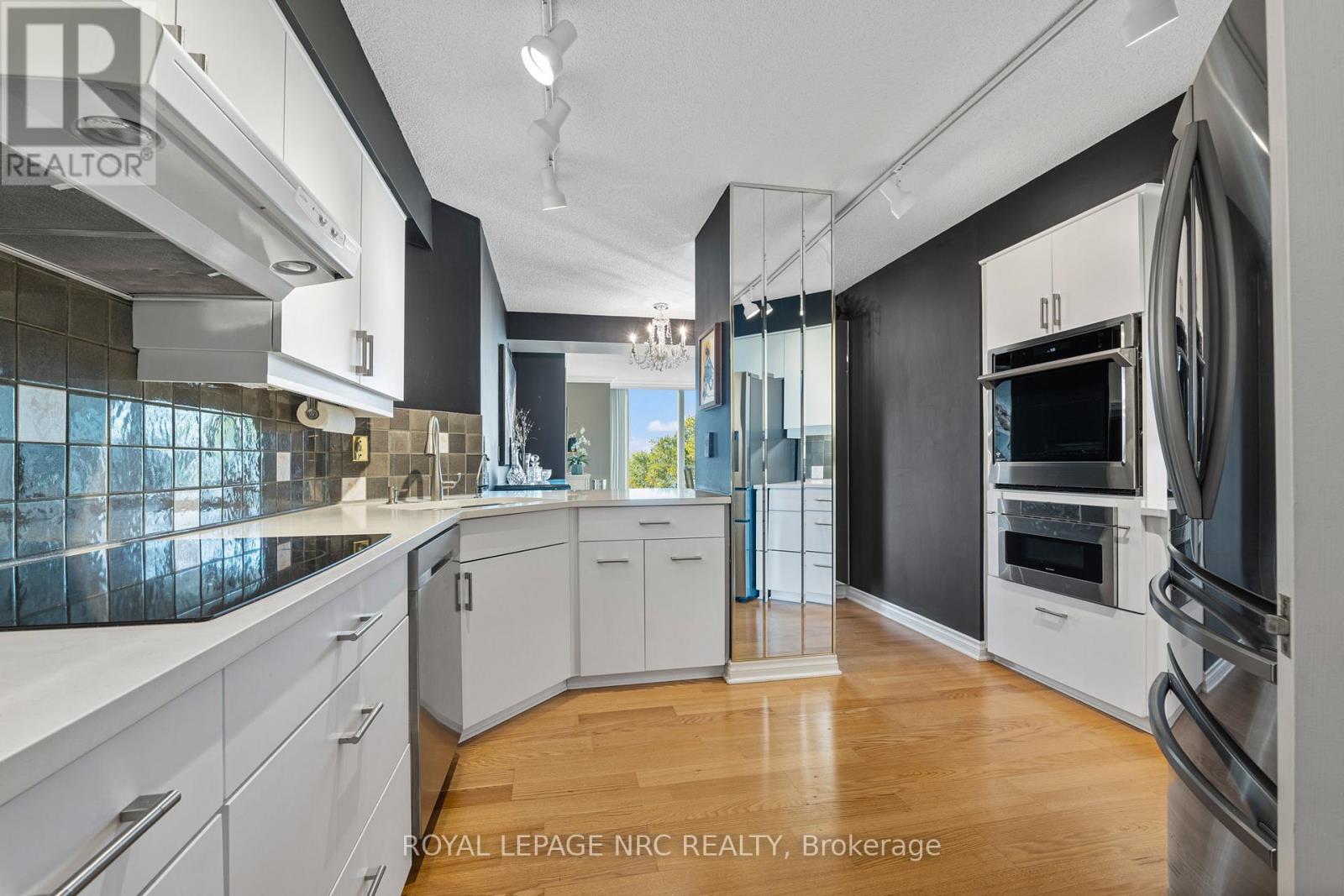 1303 - 701 Geneva Street, St. Catharines, Ontario  L2N 7H9 - Photo 14 - X13034490