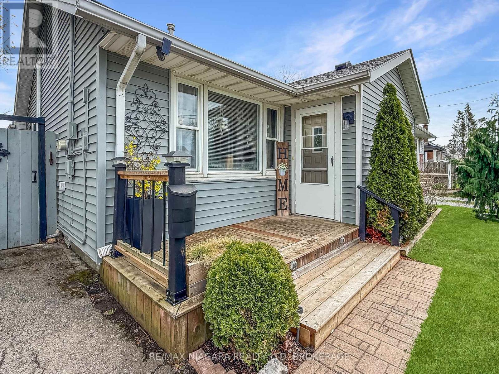 5 Aberdeen Court, Fort Erie, Ontario  L2A 3Y7 - Photo 2 - X13034518