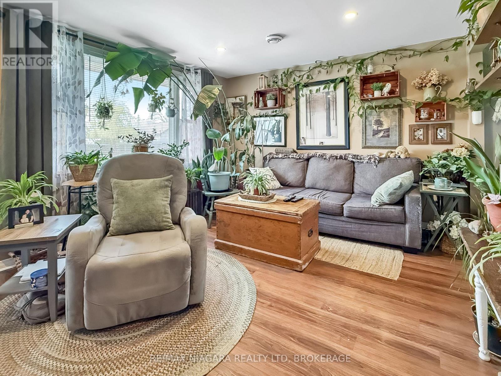 5 Aberdeen Court, Fort Erie, Ontario  L2A 3Y7 - Photo 4 - X13034518