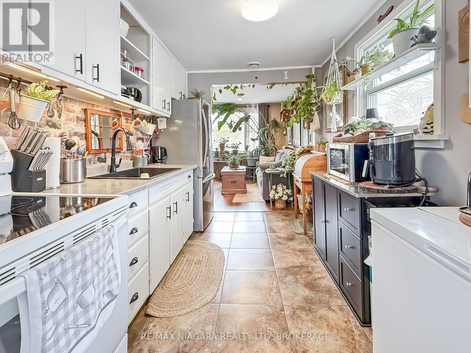 5 Aberdeen Court, Fort Erie, Ontario  L2A 3Y7 - Photo 7 - X13034518