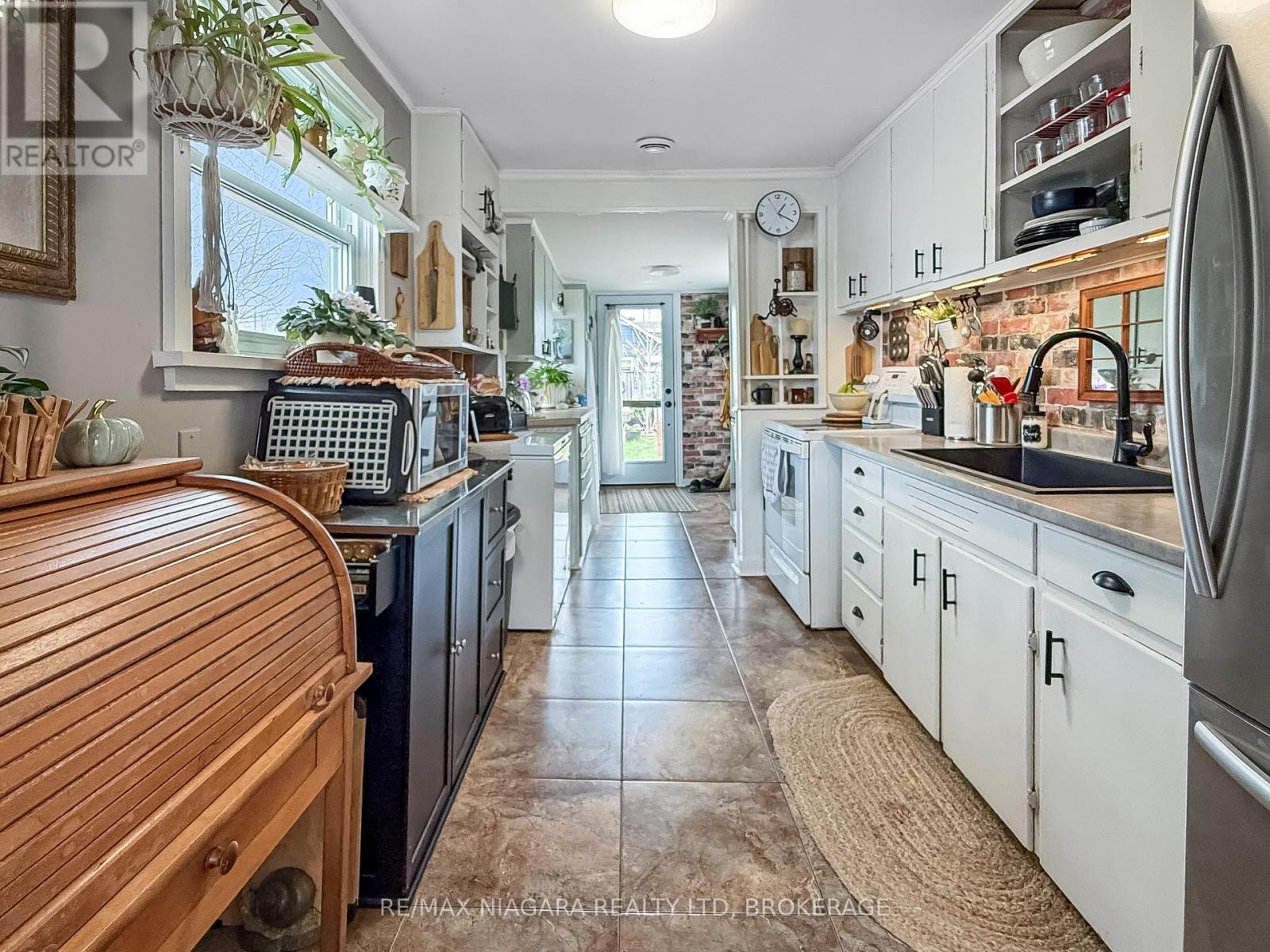 5 Aberdeen Court, Fort Erie, Ontario  L2A 3Y7 - Photo 8 - X13034518