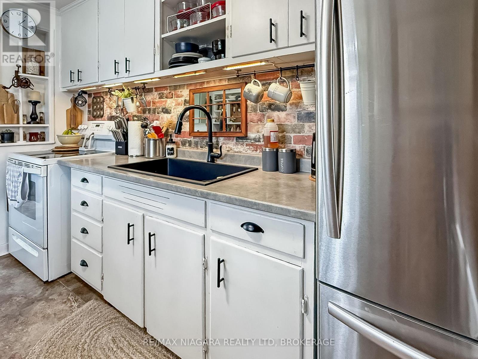 5 Aberdeen Court, Fort Erie, Ontario  L2A 3Y7 - Photo 9 - X13034518