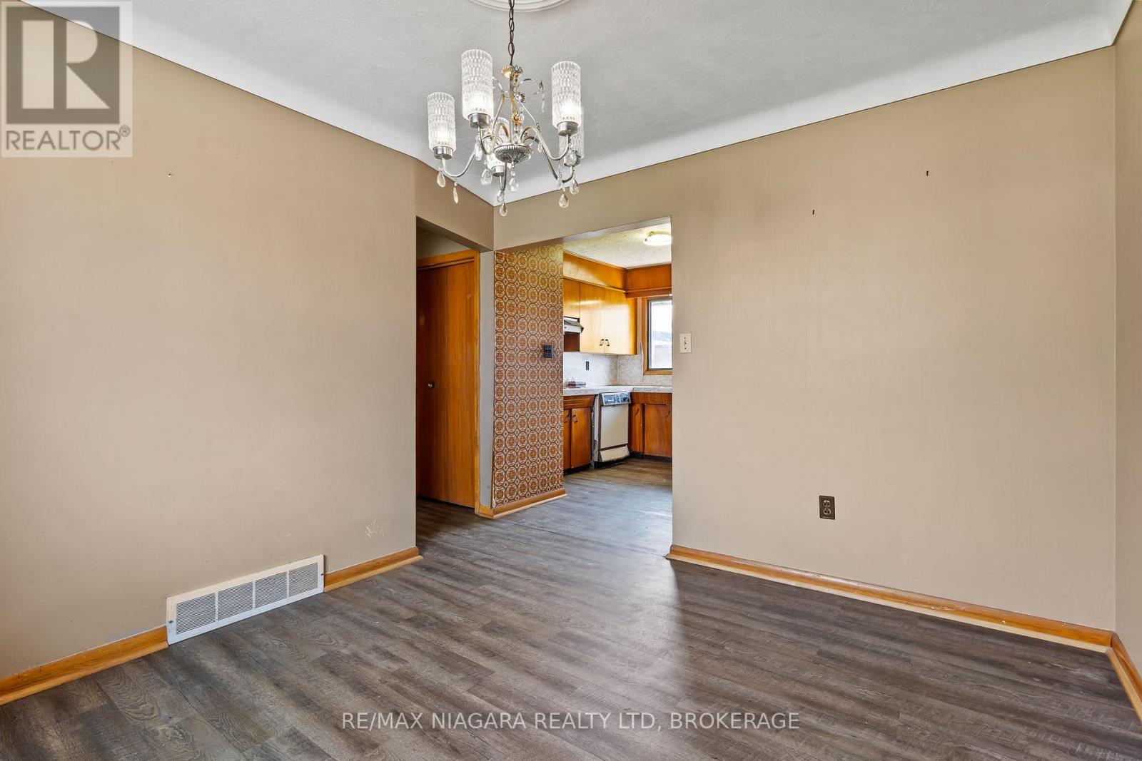 216 Wellington Street, Welland, Ontario  L3B 1B5 - Photo 11 - X13034622