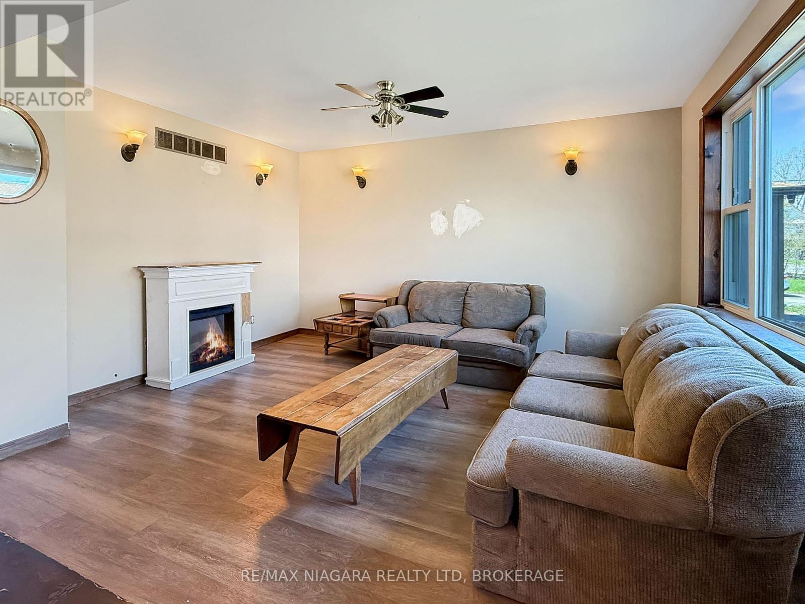 351 Brock Street, Fort Erie, Ontario  L2A 2X4 - Photo 4 - X13034632