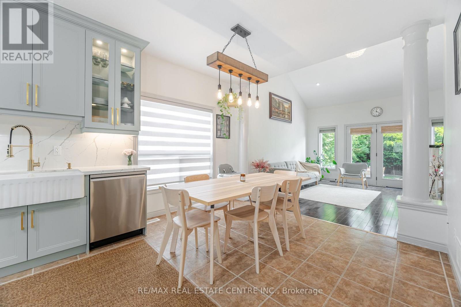 39 Stoneham Street, New Tecumseth, Ontario  L9R 2E6 - Photo 12 - N13013834