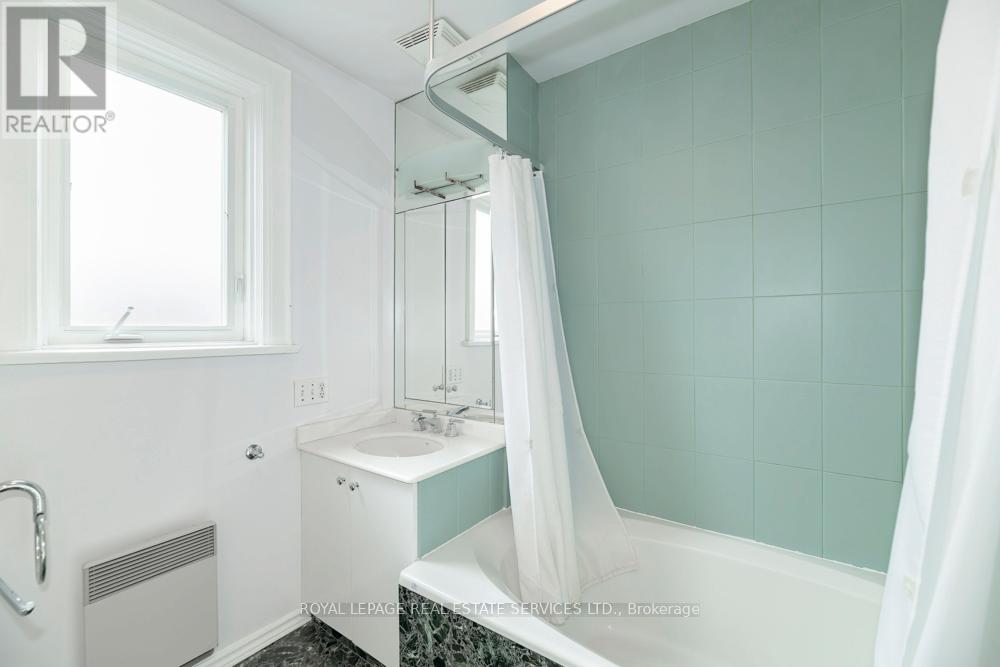 416 Rosemary Road, Toronto, Ontario  M5P 3E5 - Photo 24 - C13034276