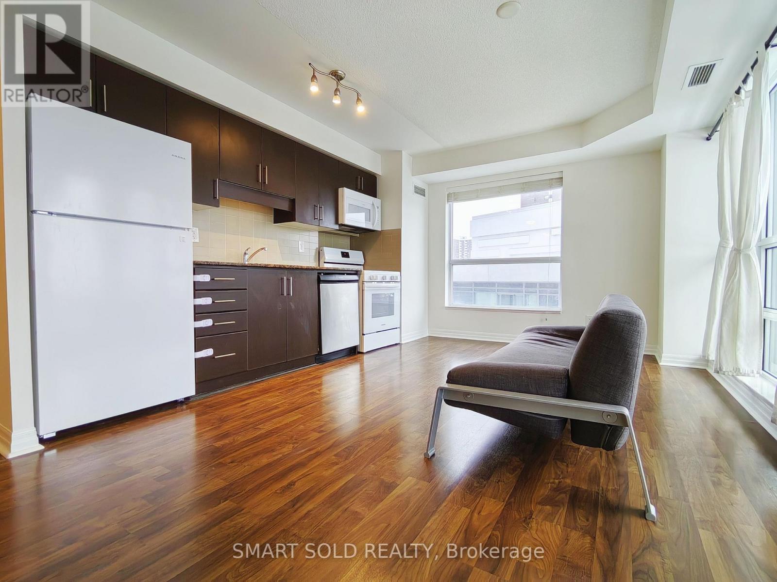 405 - 30 Herons Way, Toronto, Ontario  M2J 0A7 - Photo 4 - C13034334