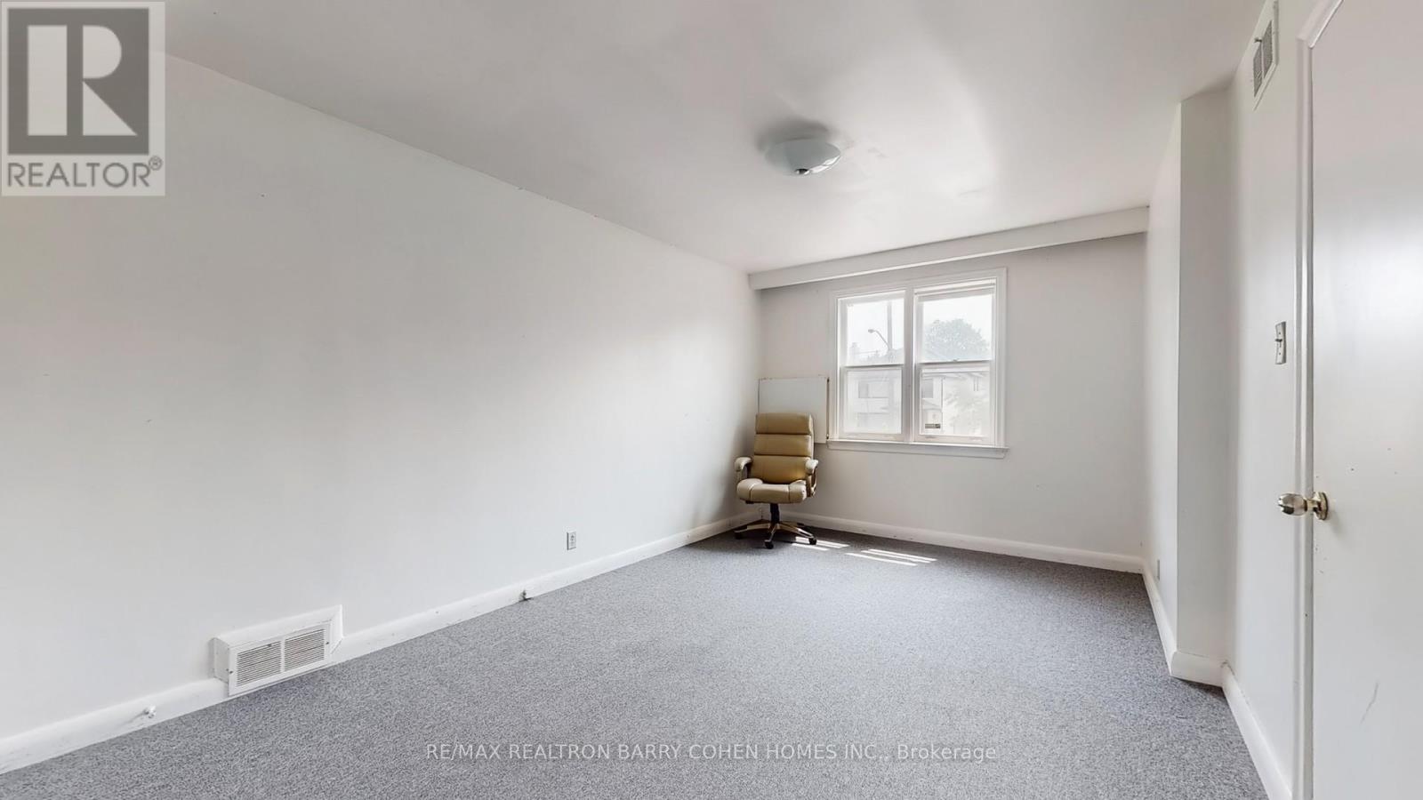 174 Caribou Road, Toronto, Ontario  M5N 2B6 - Photo 10 - C13034452