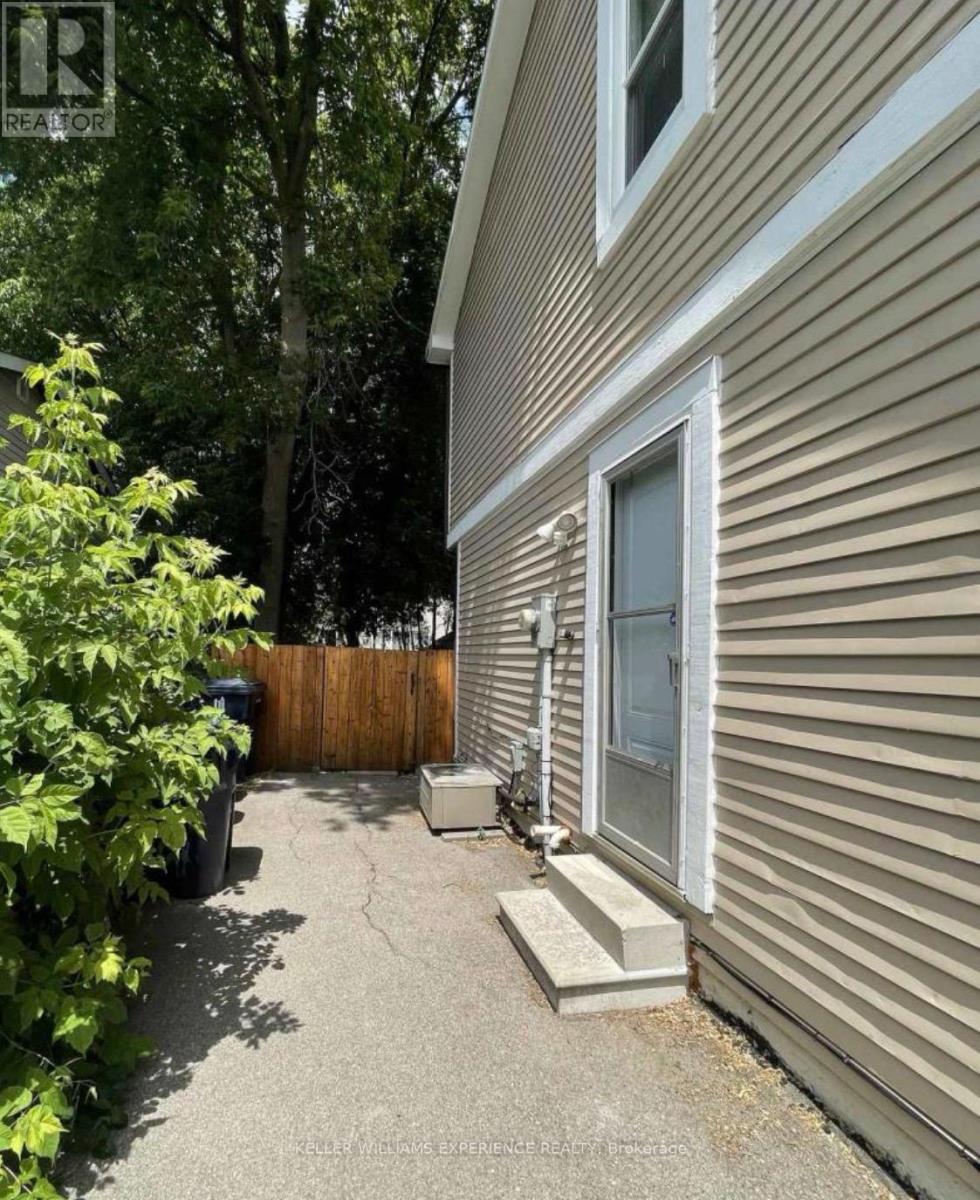 304 Cliffwood Road, Toronto, Ontario  M2H 2E5 - Photo 2 - C13034486