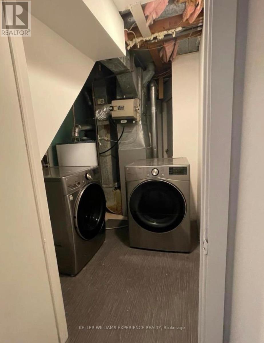 304 Cliffwood Road, Toronto, Ontario  M2H 2E5 - Photo 4 - C13034486