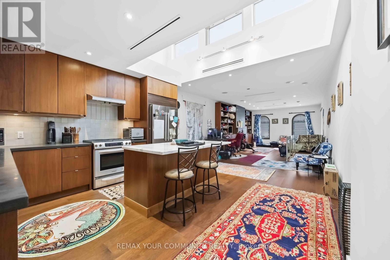 1036 & 1038 Queen Street W, Toronto, Ontario  M6J 1H7 - Photo 19 - C13034648