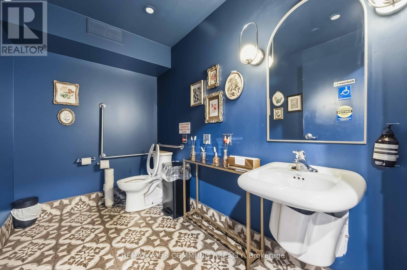 1036 & 1038 Queen Street W, Toronto, Ontario  M6J 1H7 - Photo 27 - C13034648