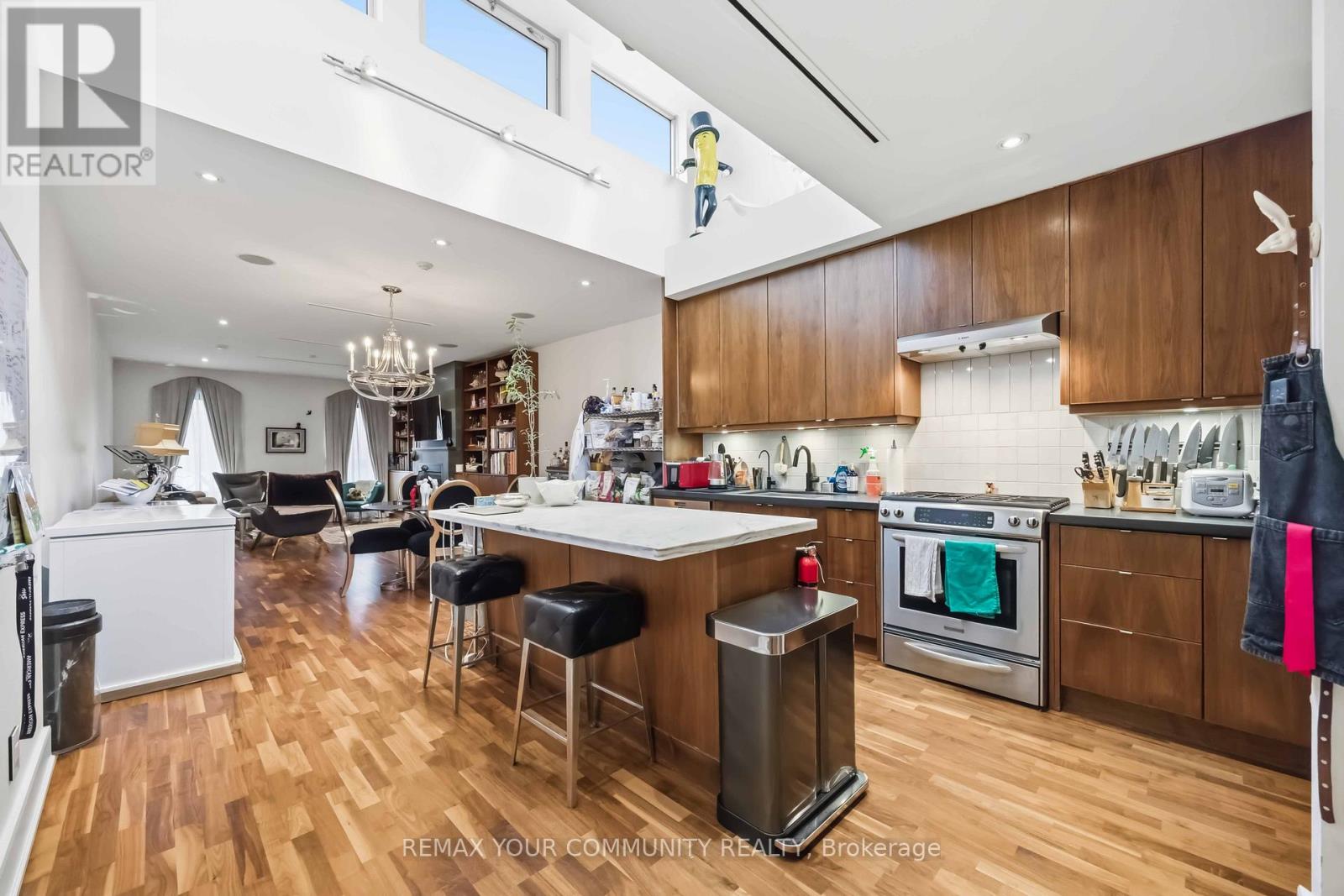 1036 & 1038 Queen Street W, Toronto, Ontario  M6J 1H7 - Photo 29 - C13034648