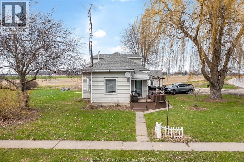 MLS# 26008899: 820 TOWANDA BOULEVARD, Erie Beach, Canada