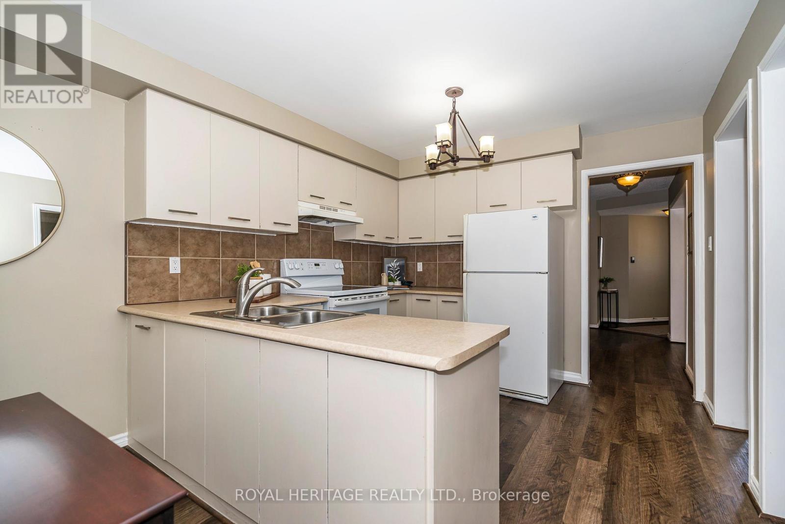 67 Hughes Crescent, Ajax, Ontario  L1T 3P8 - Photo 12 - E13034250