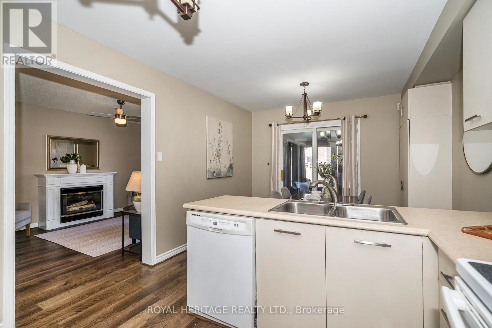 67 Hughes Crescent, Ajax, Ontario  L1T 3P8 - Photo 16 - E13034250