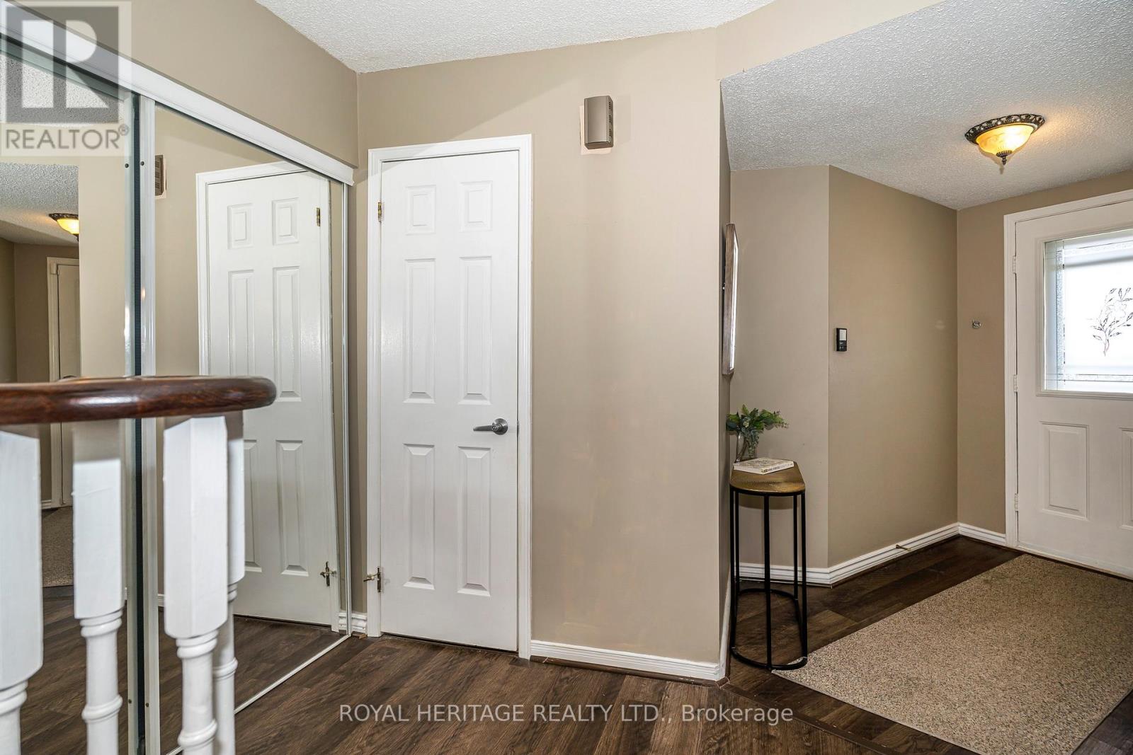 67 Hughes Crescent, Ajax, Ontario  L1T 3P8 - Photo 4 - E13034250