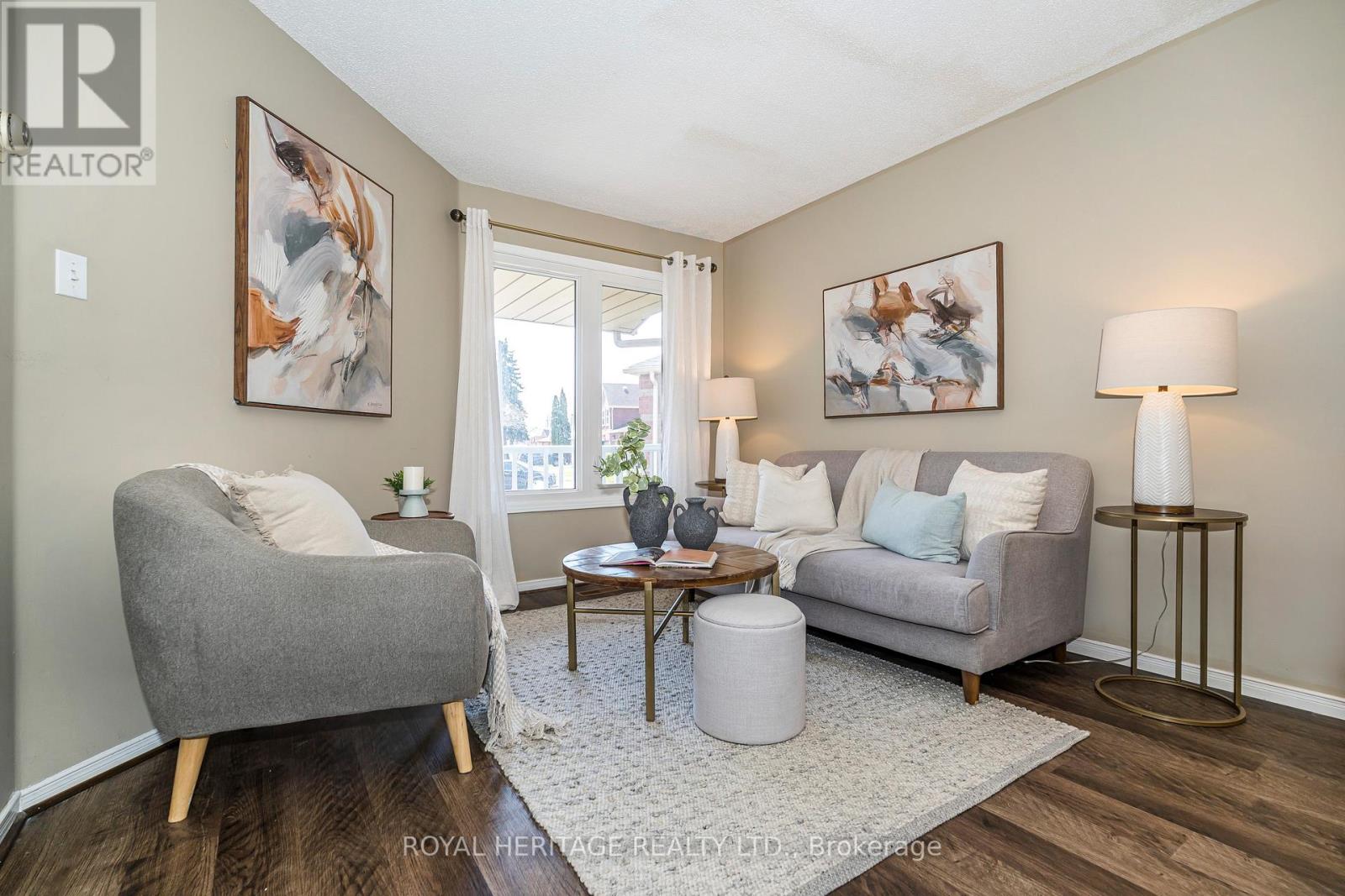 67 Hughes Crescent, Ajax, Ontario  L1T 3P8 - Photo 5 - E13034250