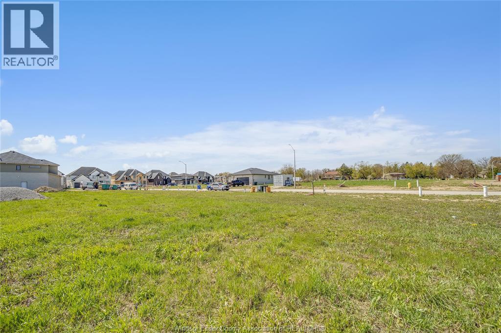 MLS# 26008490: 3697 FARROW AVENUE, Windsor, Canada