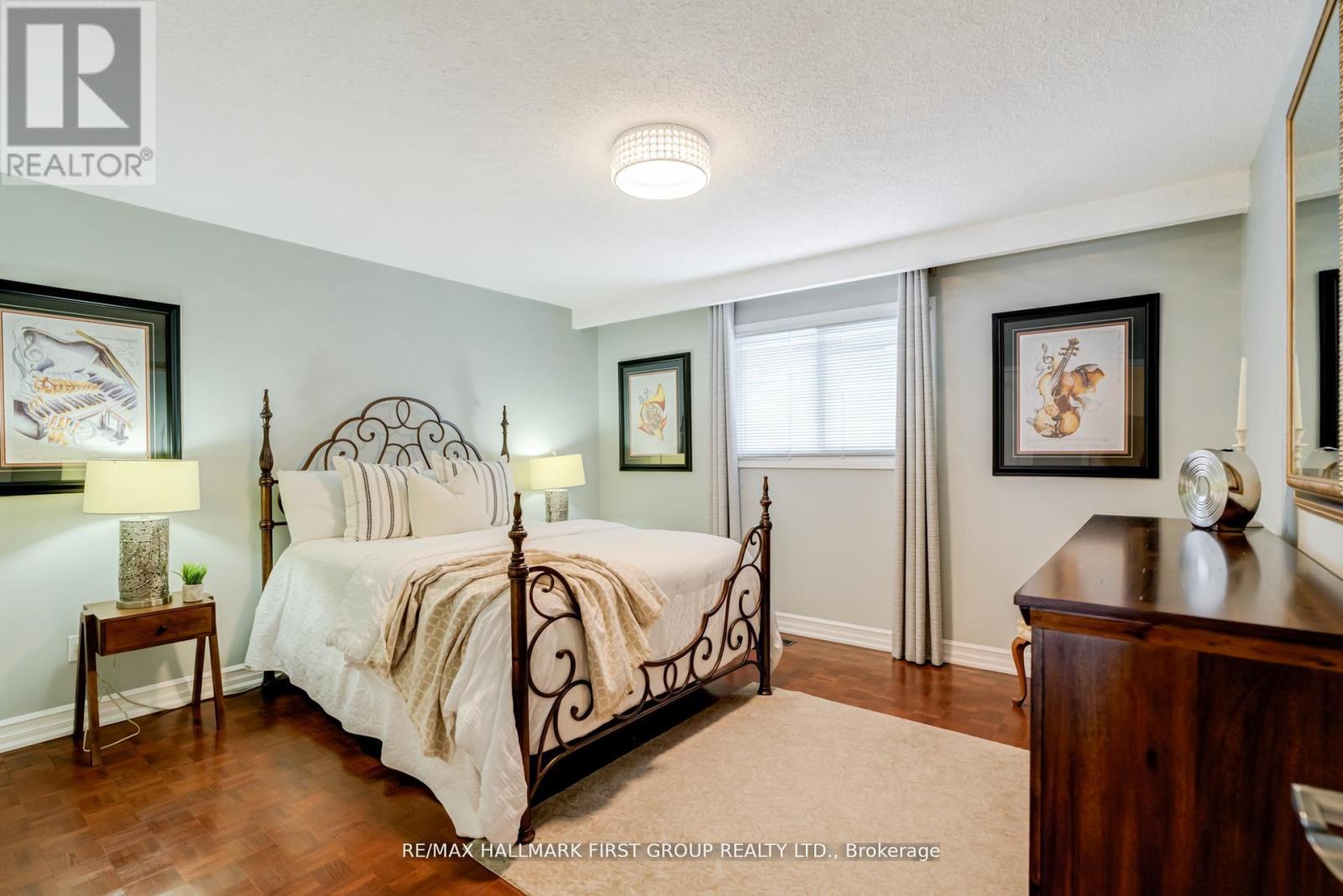 520 Mcleod Crescent, Pickering, Ontario  L1W 3M5 - Photo 13 - E13034364