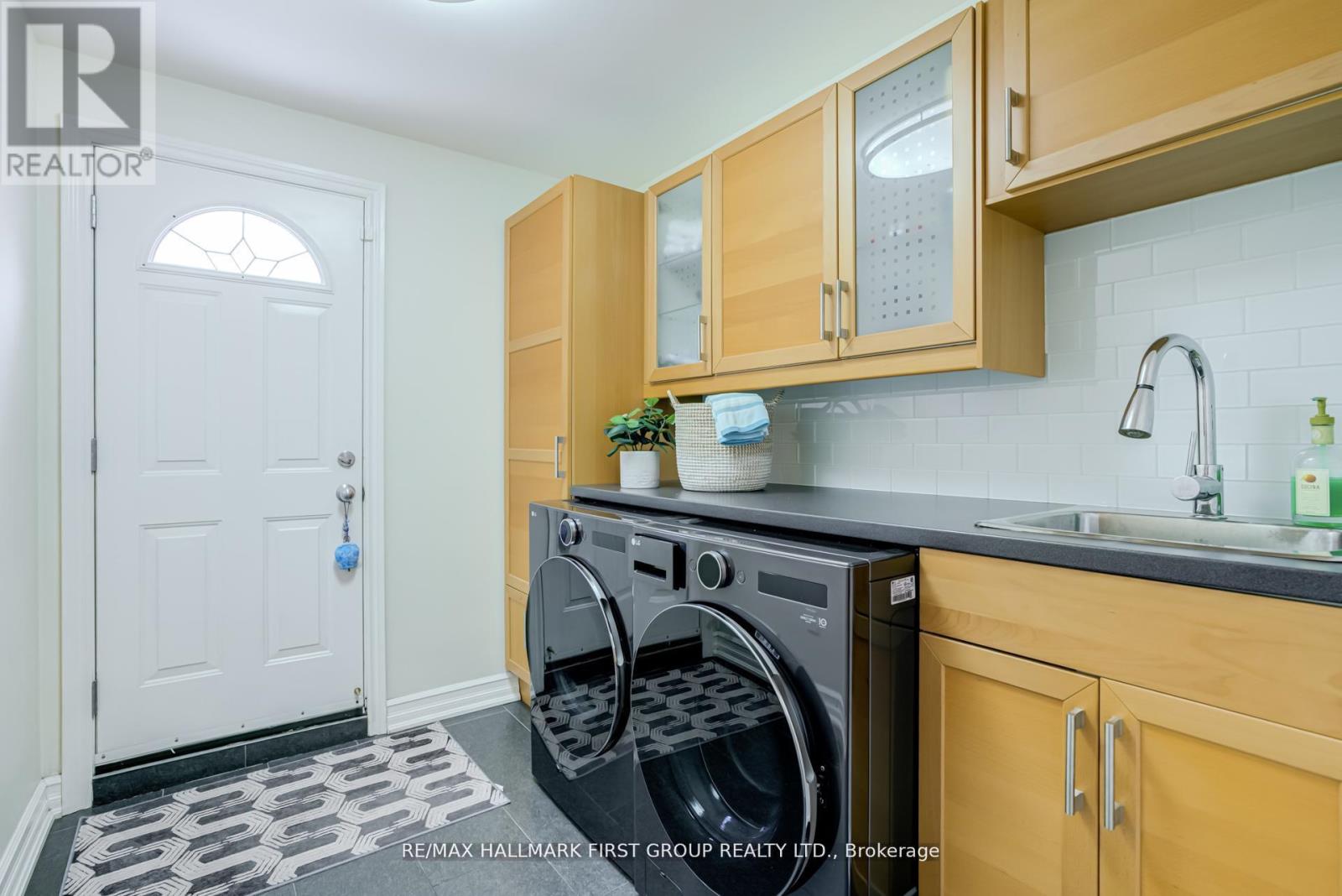 520 Mcleod Crescent, Pickering, Ontario  L1W 3M5 - Photo 20 - E13034364