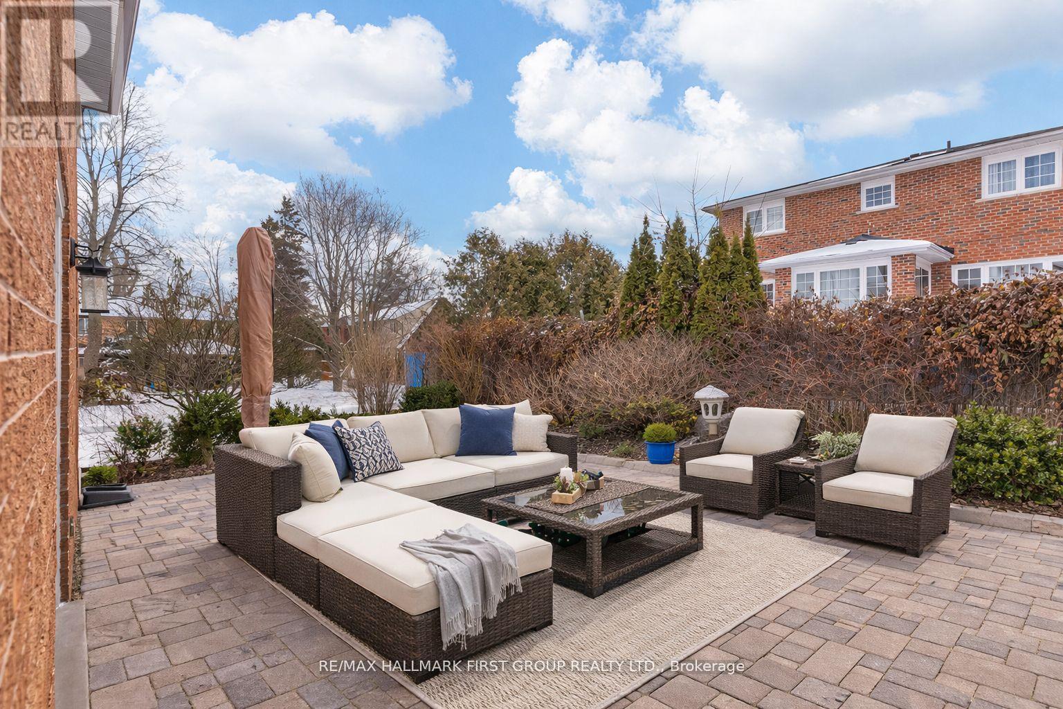 520 Mcleod Crescent, Pickering, Ontario  L1W 3M5 - Photo 24 - E13034364