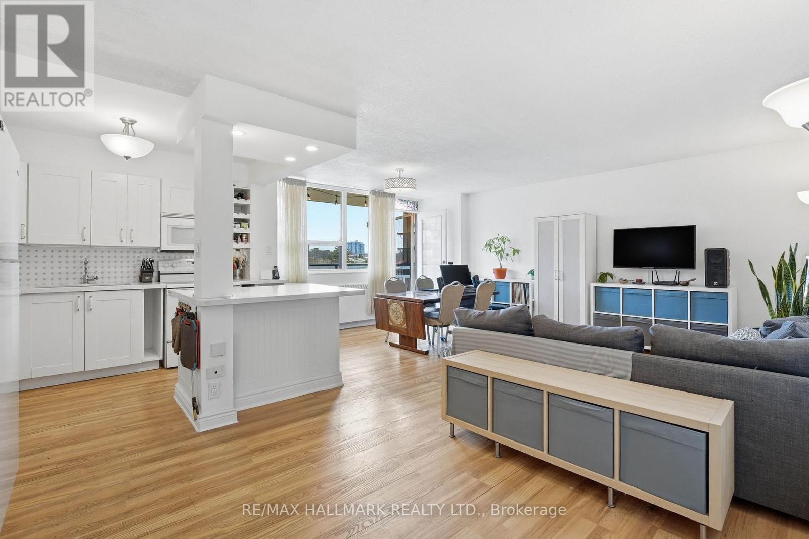 503 - 180 MARKHAM ROAD, Toronto, Ontario